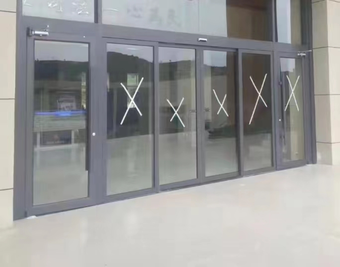 感應門